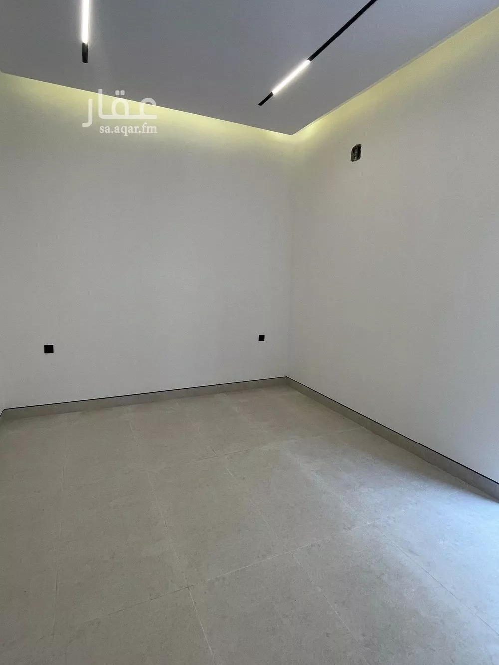 4 bedroom floor in Al Janadriyah 14