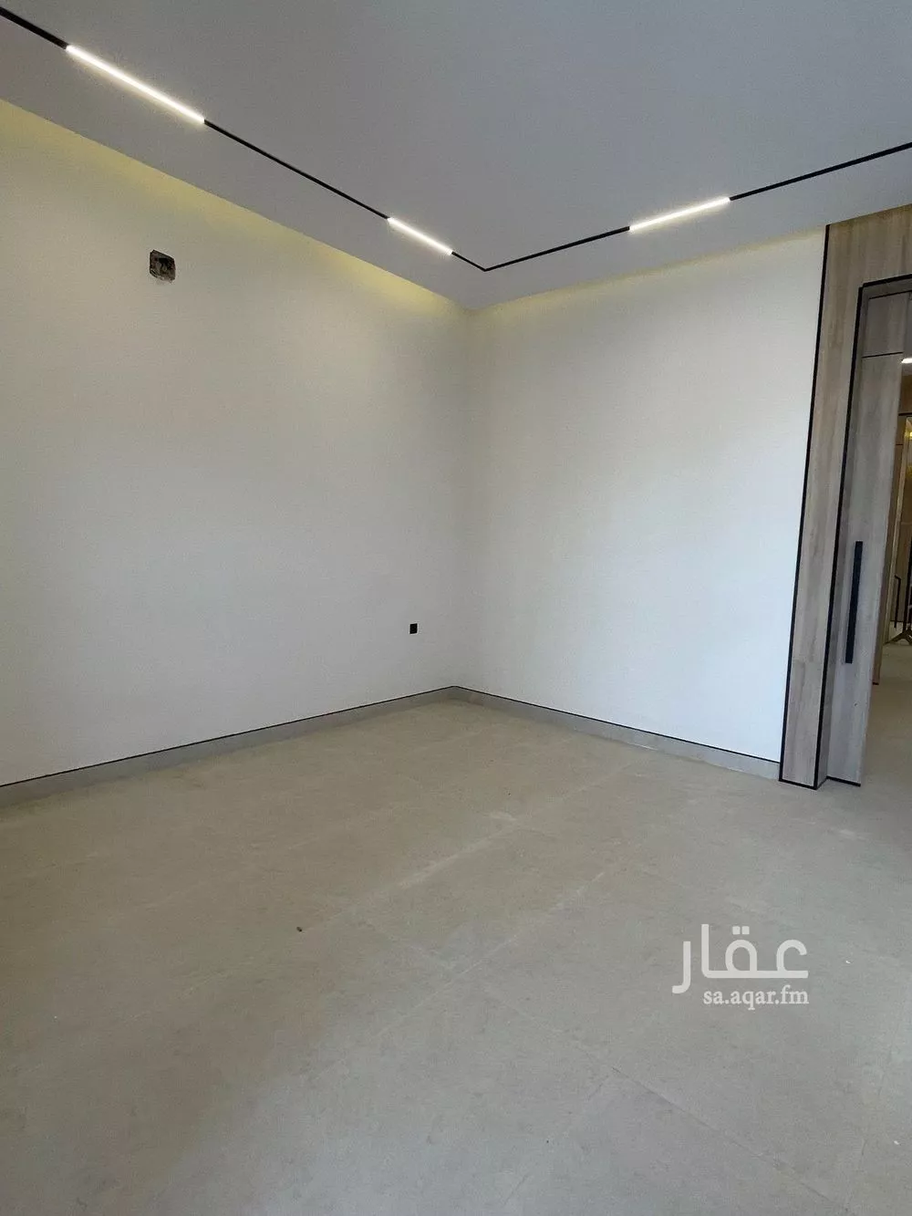 4 bedroom floor in Al Janadriyah 5