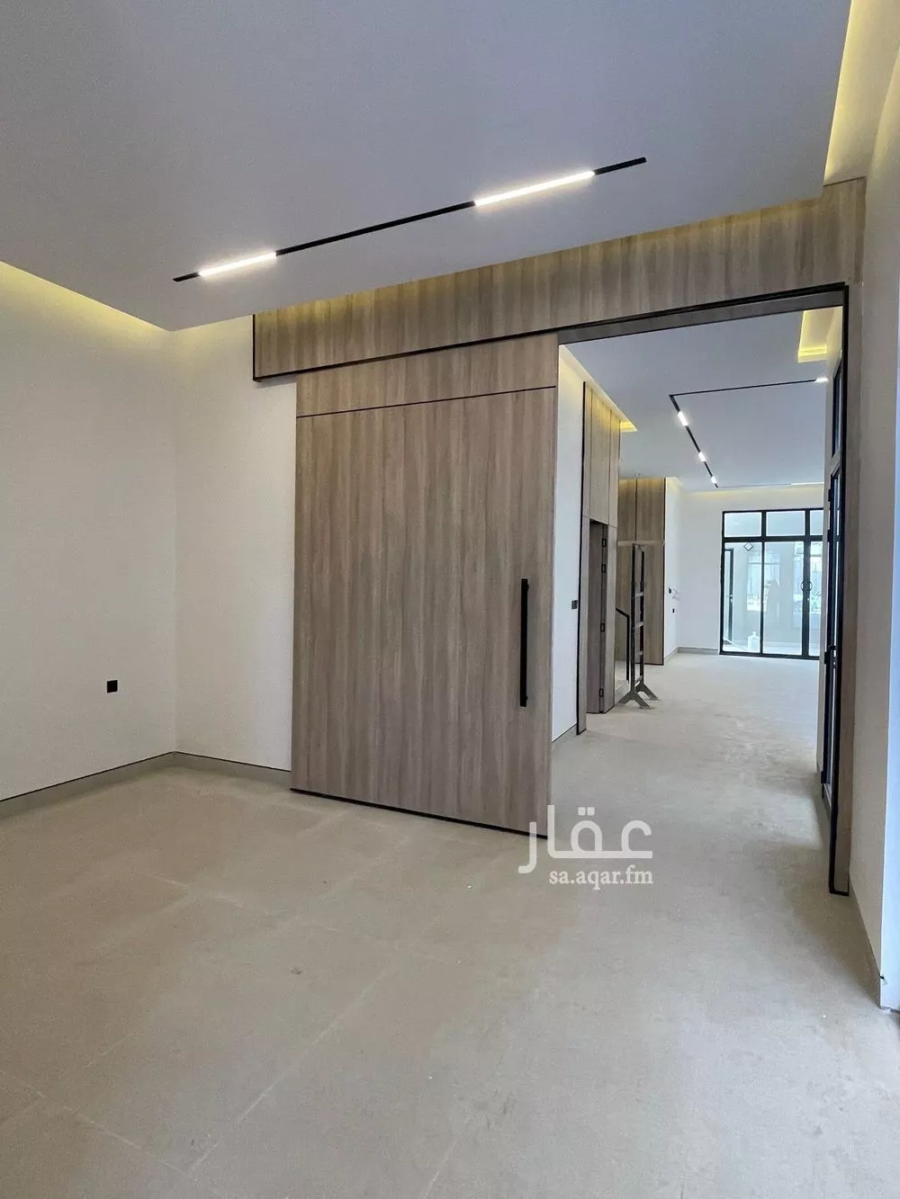 4 bedroom floor in Al Janadriyah 6