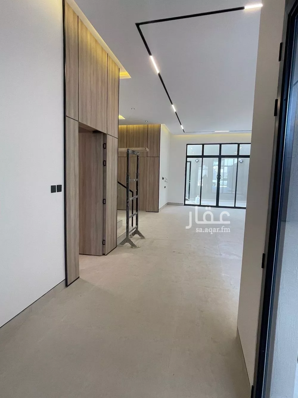 4 bedroom floor in Al Janadriyah 8