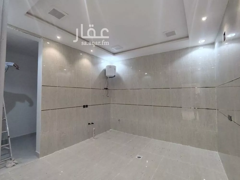 5 bedroom floor in Badr 16
