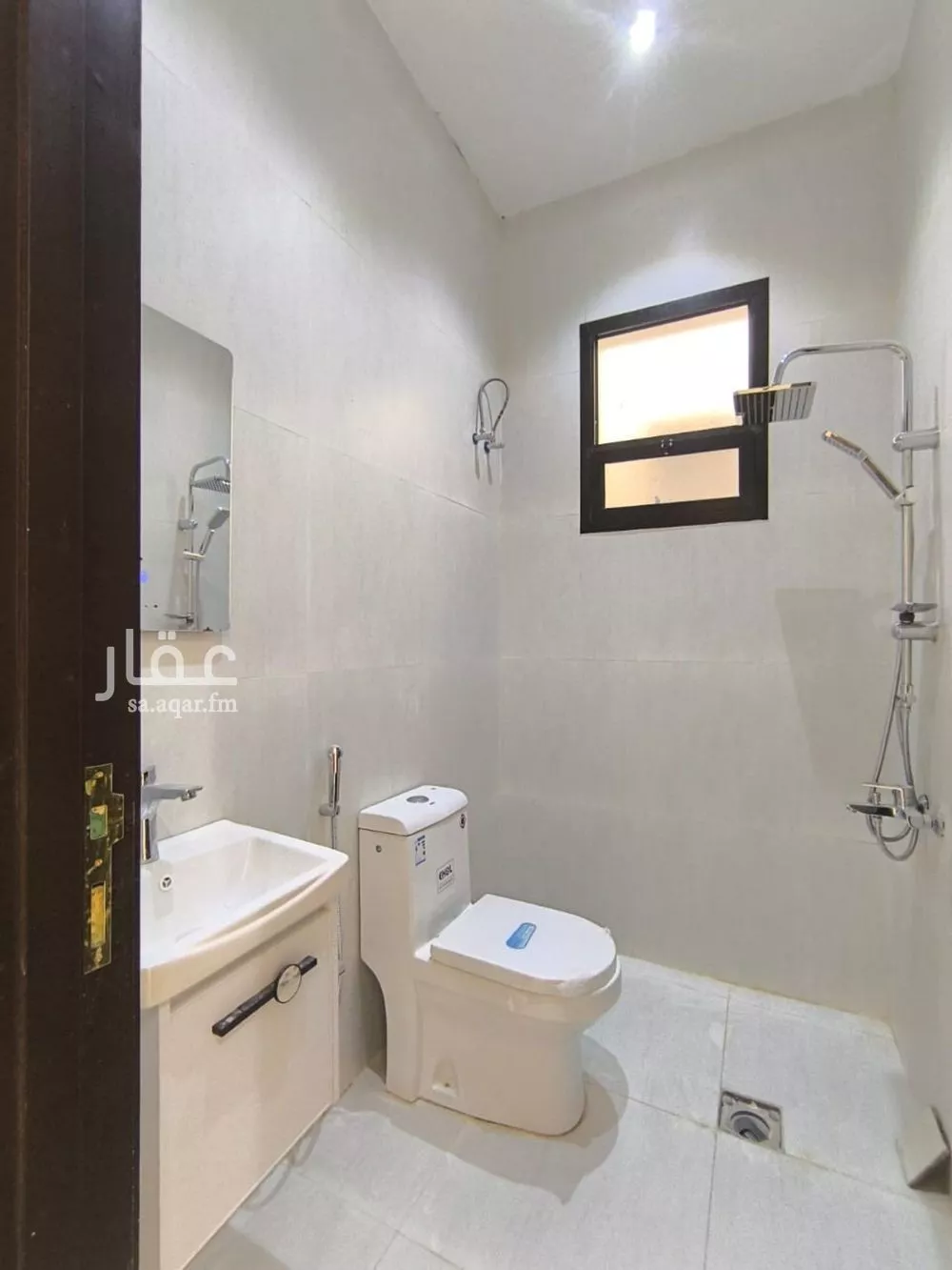 6 bedroom floor in Al Janadriyah 8