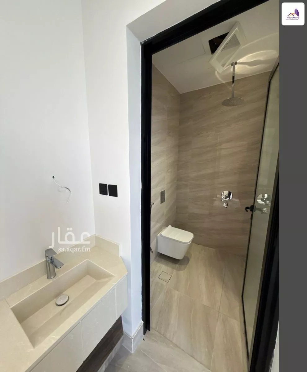 6 bedroom floor in Dirab 21
