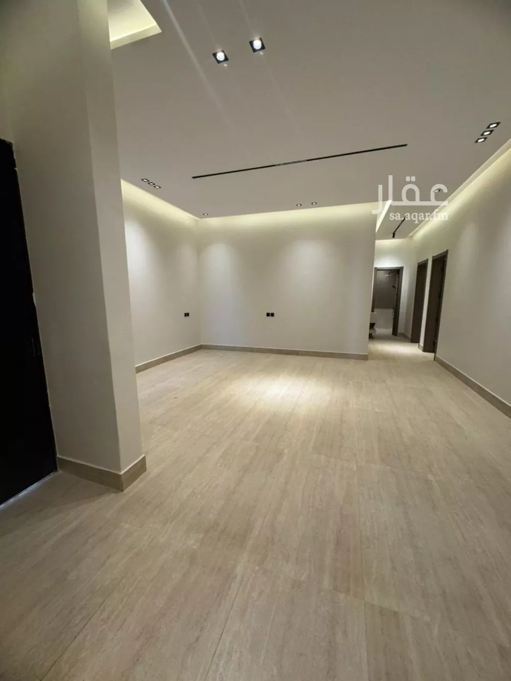 4 bedroom floor in Al Janadriyah 14