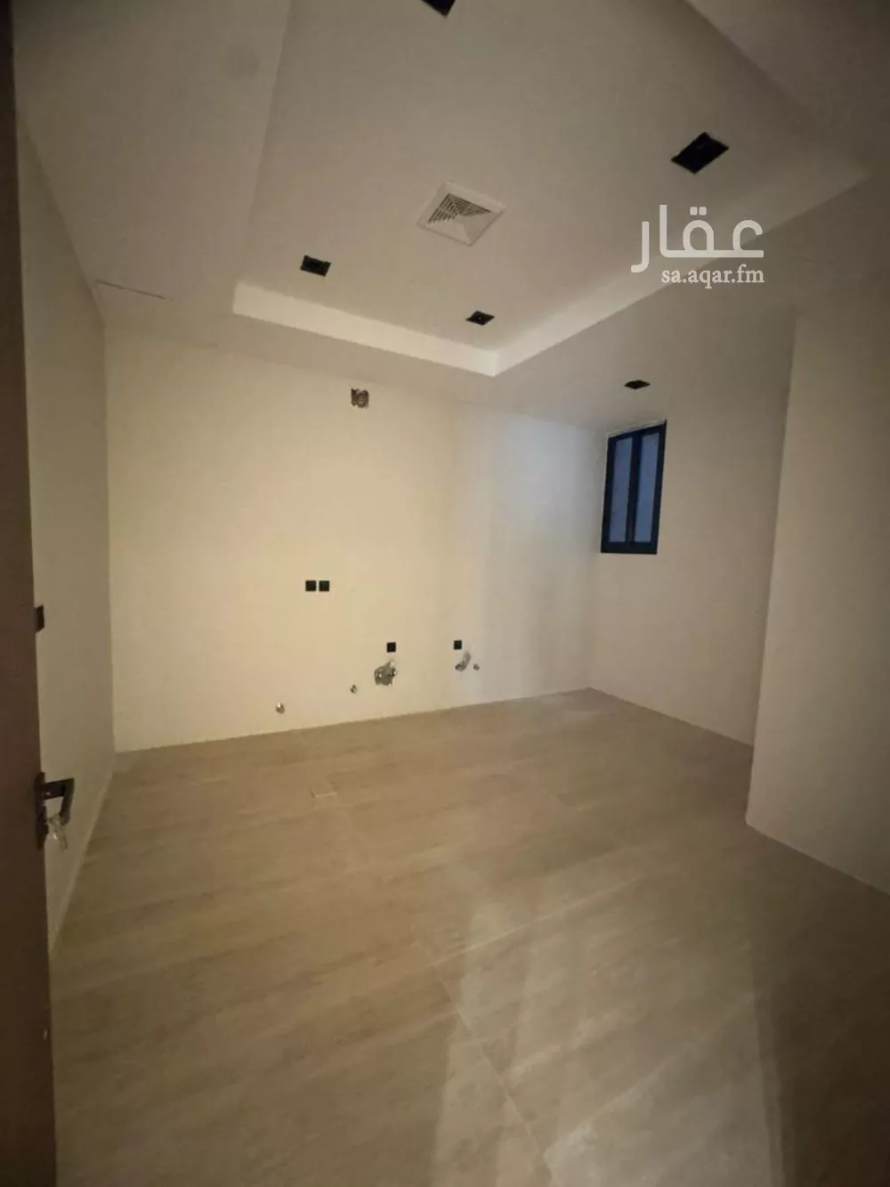4 bedroom floor in Al Janadriyah 15
