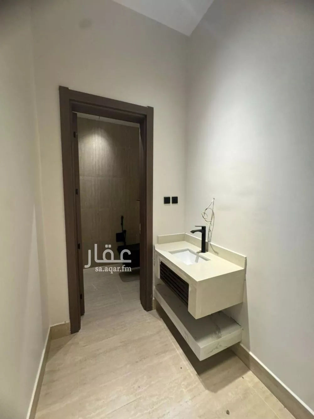 4 bedroom floor in Al Janadriyah 5
