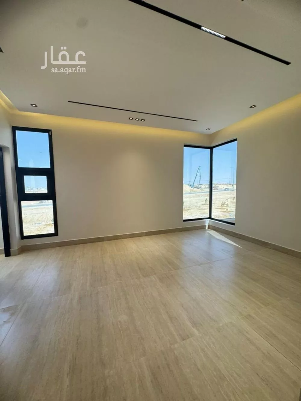 4 bedroom floor in Al Janadriyah 7