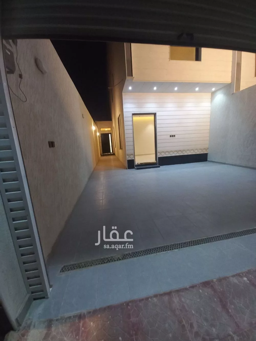 4 bedroom floor in Al Janadriyah 8