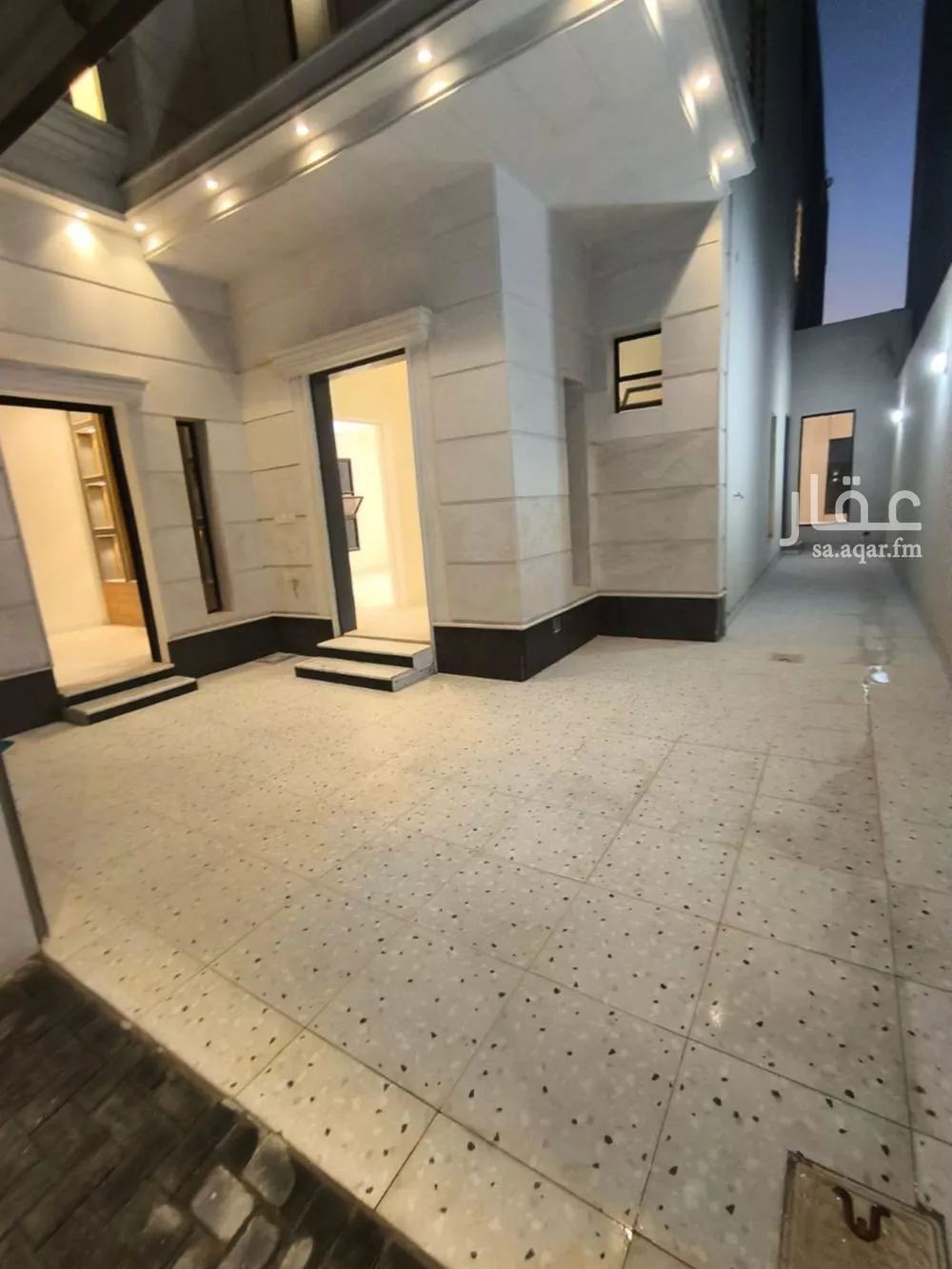 3 bedroom floor in Al Janadriyah 2