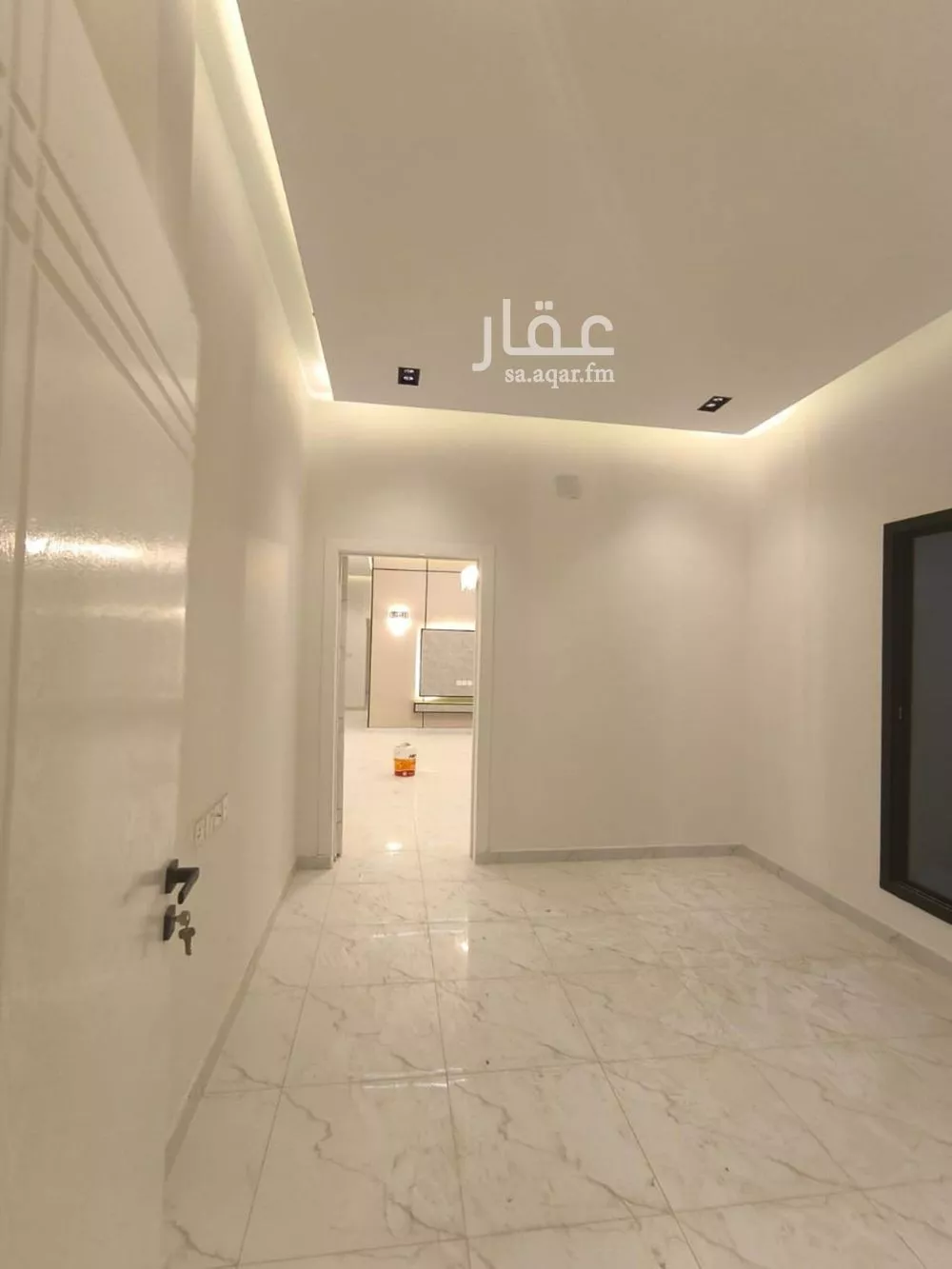 3 bedroom floor in Al Janadriyah 5