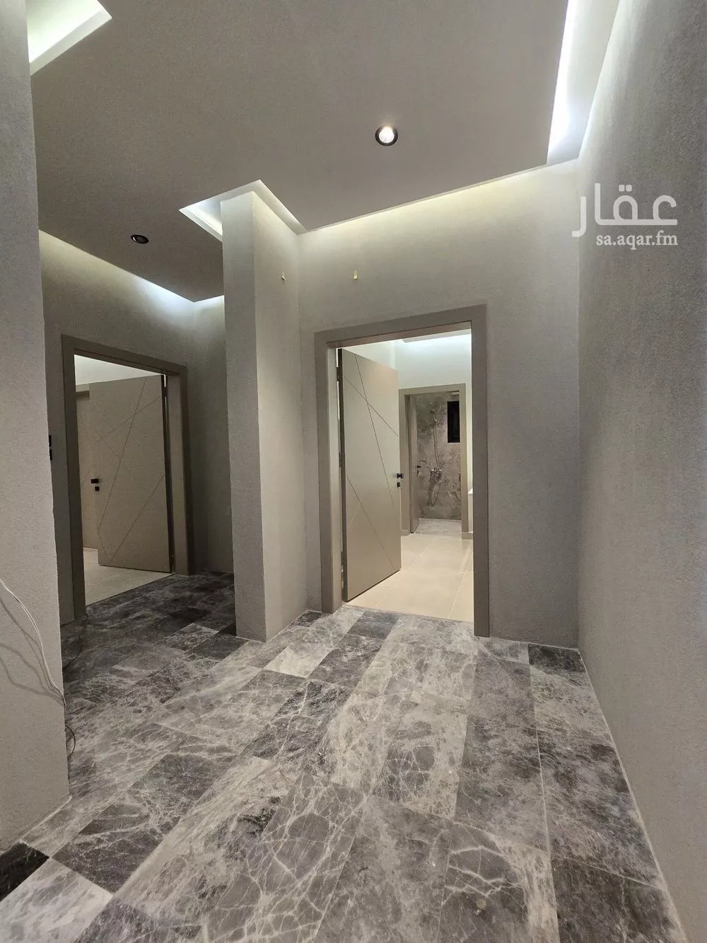 5 bedroom apartment in Al Ukayshiyyah 4