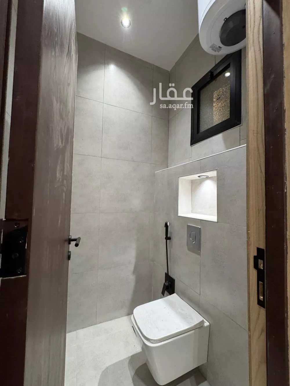 5 bedroom floor in Al Rimal 8