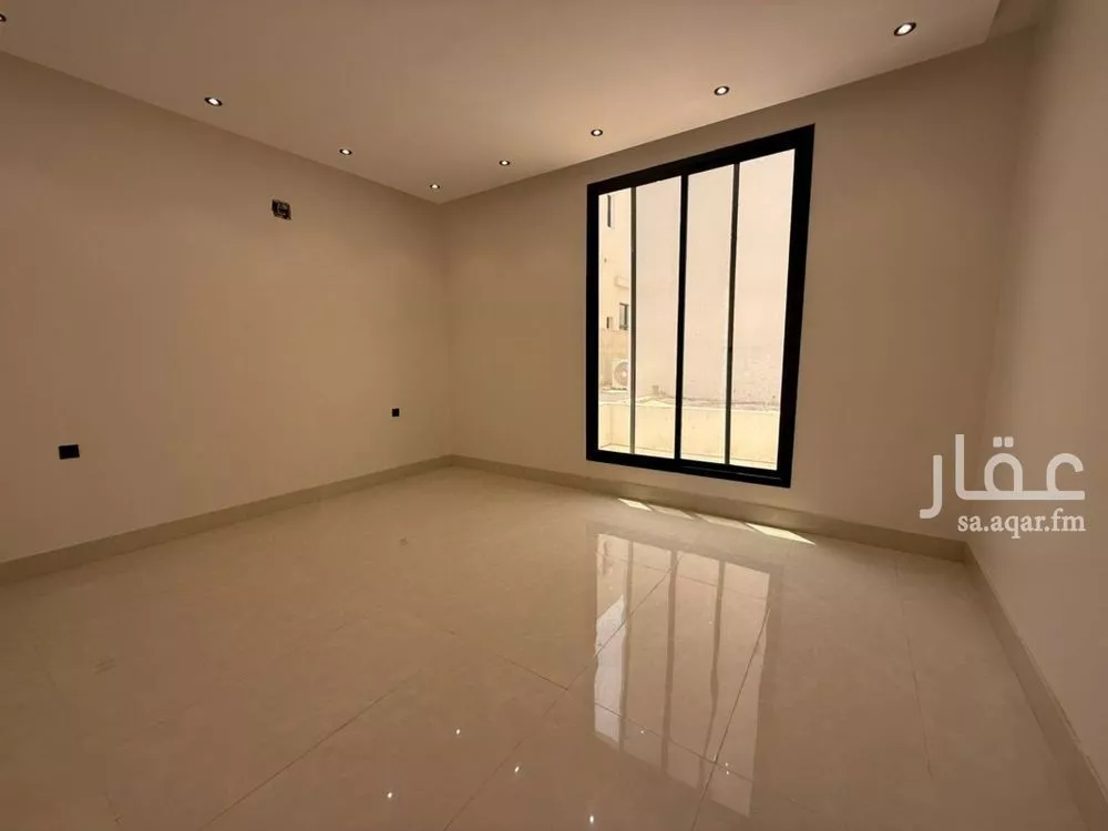 4 bedroom floor in Al Rimal 2