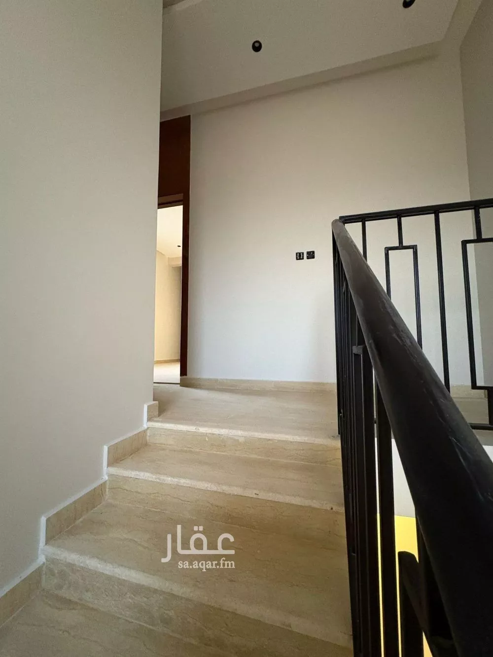 دور 5 غرف في ديراب 24