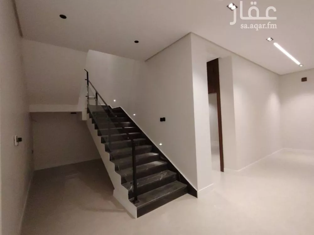 دور 5 غرف في السويدي 12