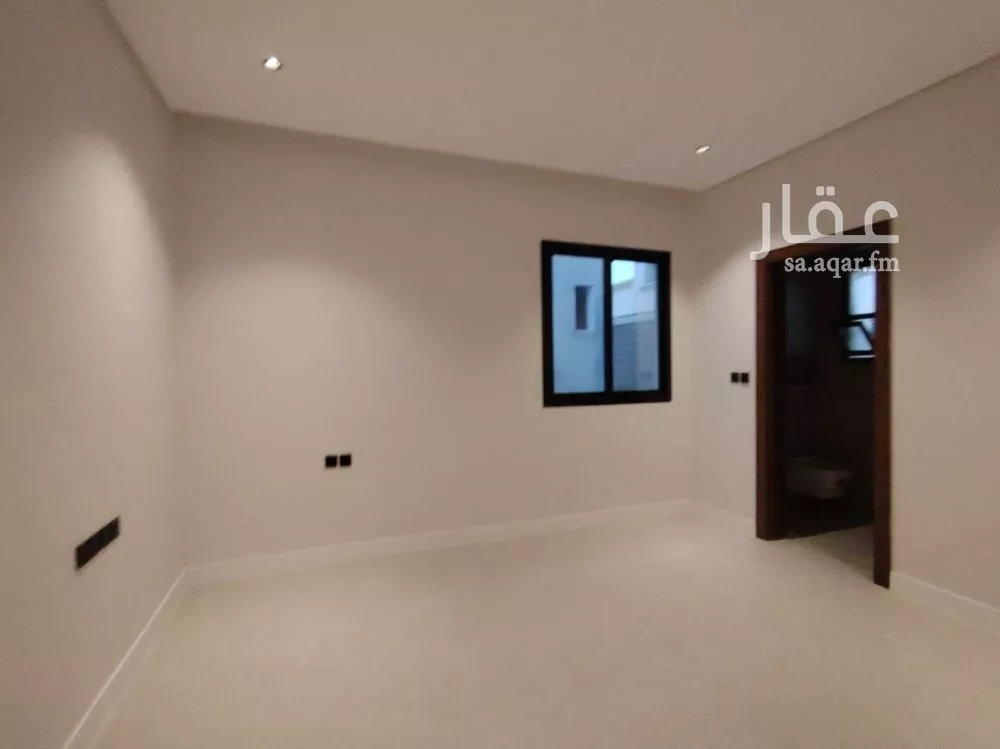 دور 5 غرف في السويدي 13