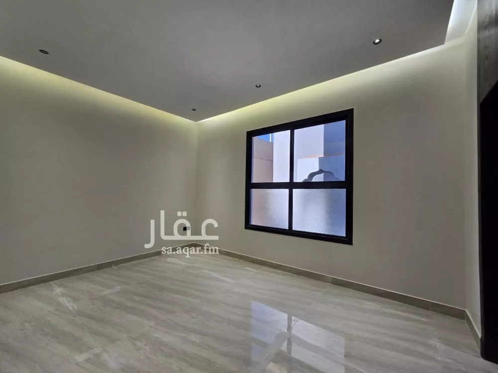 4 bedroom floor in Al Zahrah 7