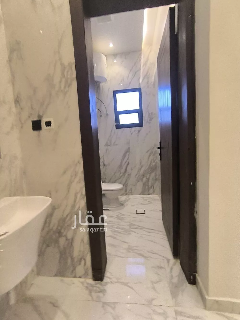 5 bedroom floor in Taibah 2