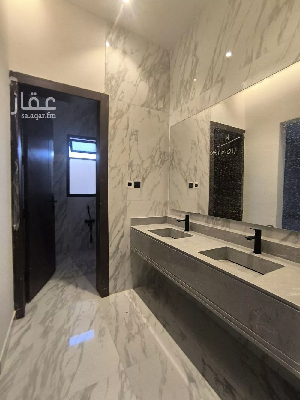 5 bedroom floor in Taibah 9