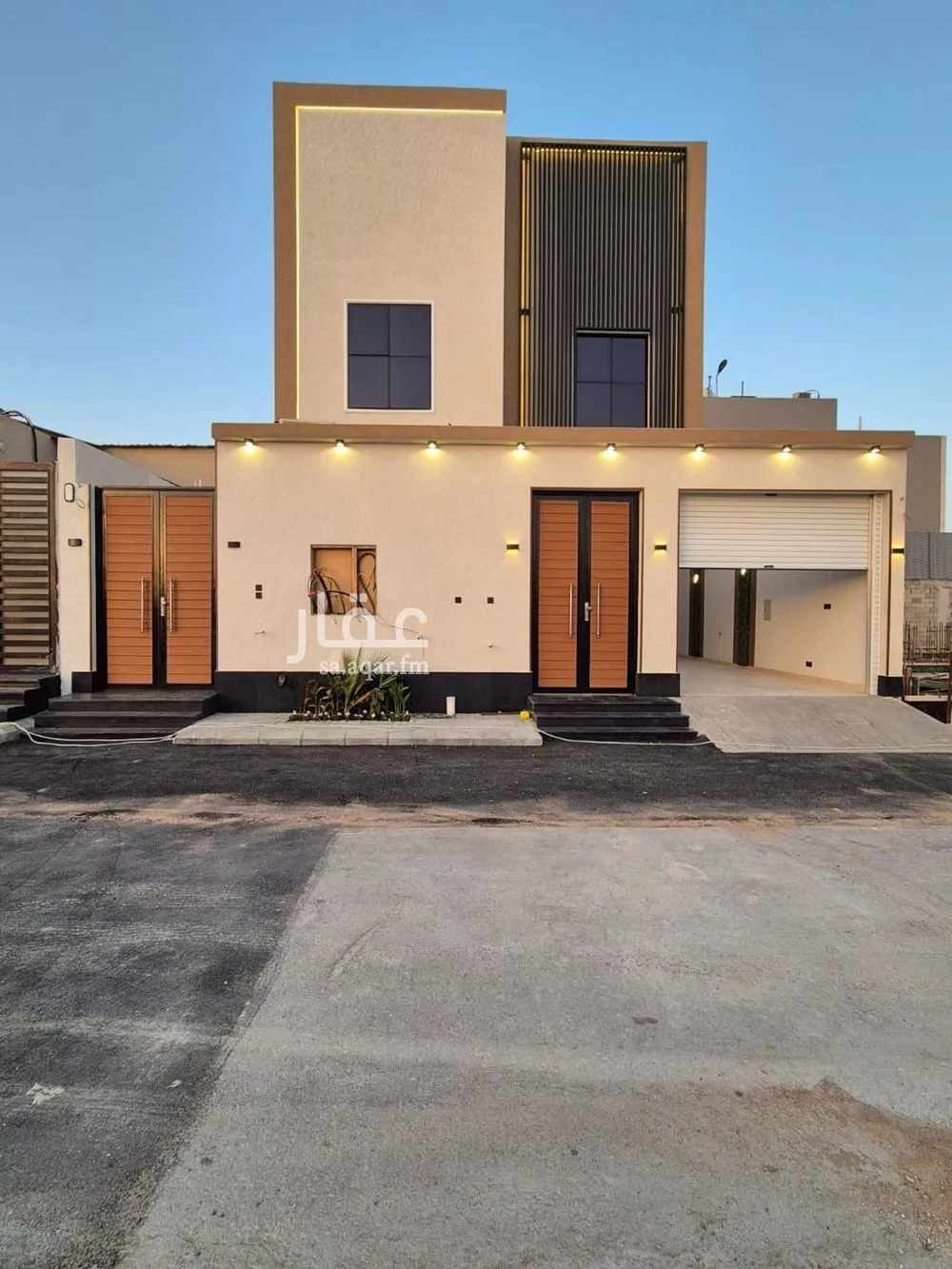 دور 5 غرف في العارض 2