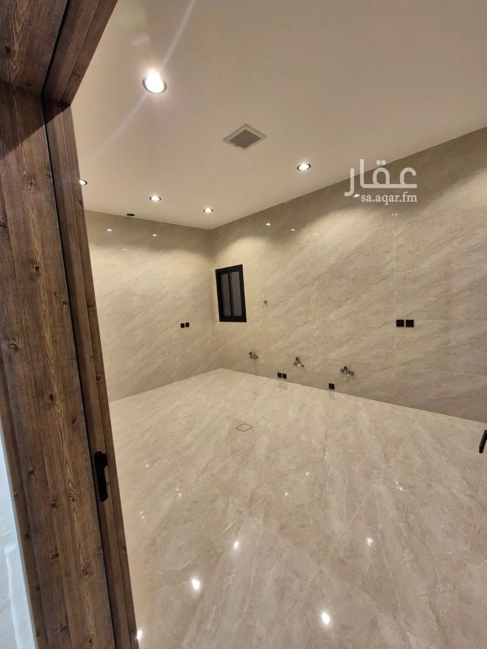 دور 5 غرف في العارض 21
