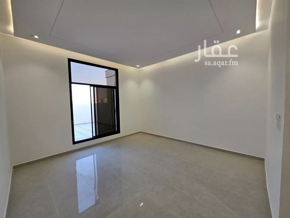 4 bedroom floor in Al Maizilah 11