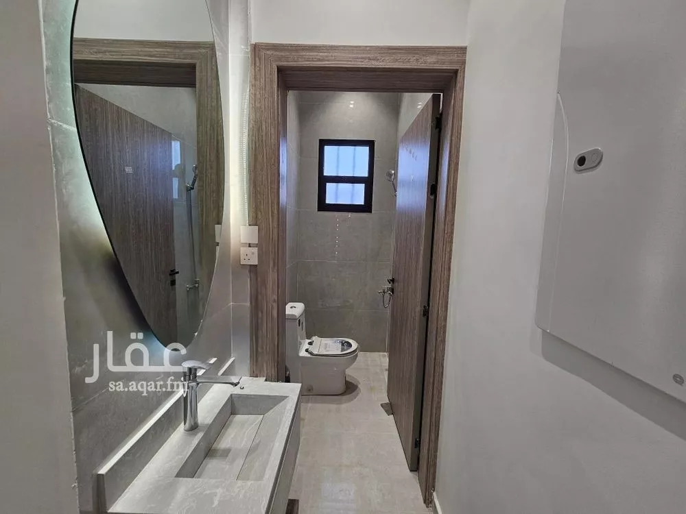 4 bedroom floor in Al Maizilah 14