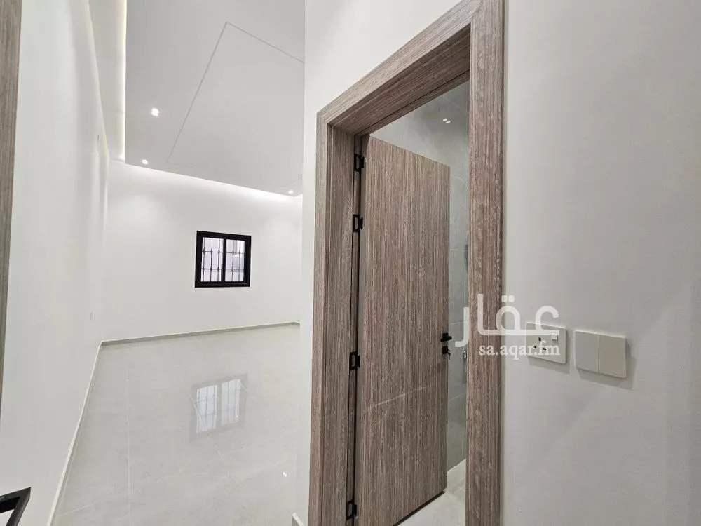 4 bedroom floor in Al Maizilah 7
