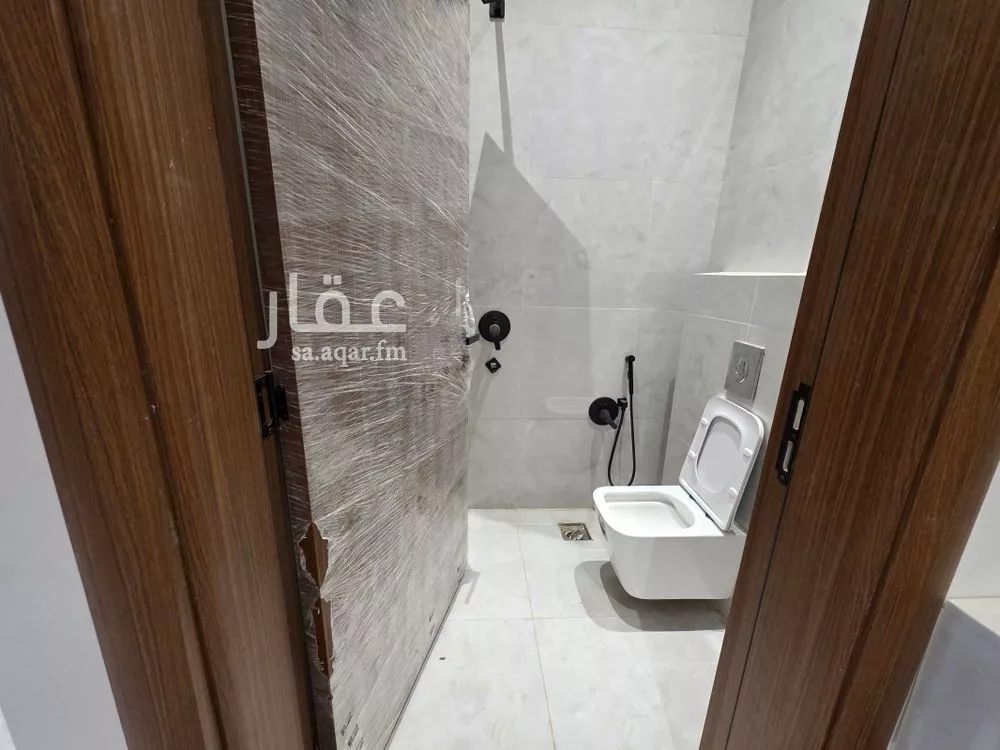 5 bedroom floor in Al Maizilah 17