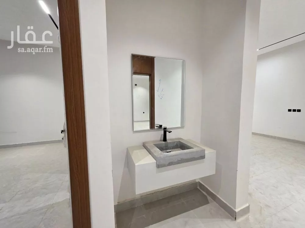 5 bedroom floor in Al Maizilah 6