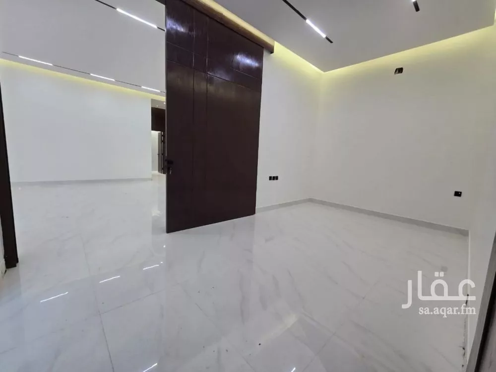 3 bedroom floor in Al Qadisiyah 11