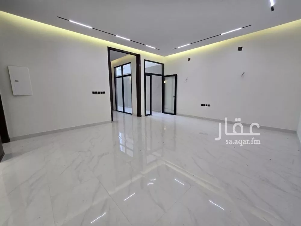 3 bedroom floor in Al Qadisiyah 3