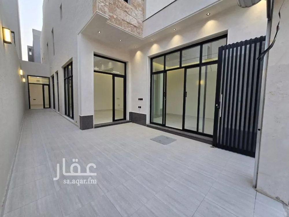 3 bedroom floor in Al Qadisiyah 8