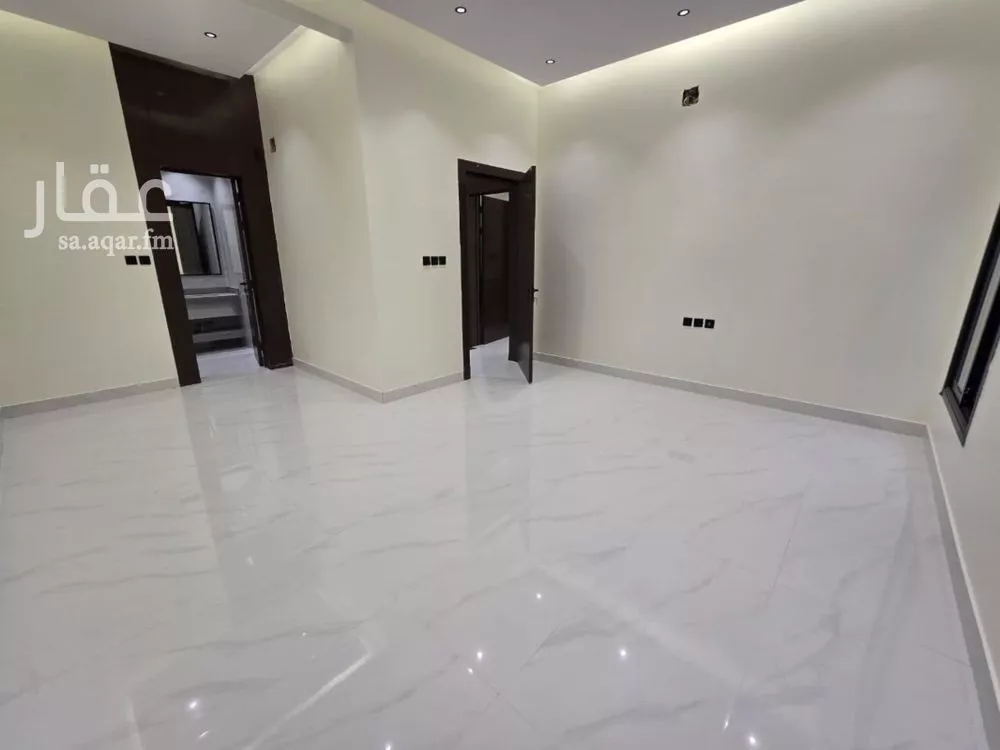 3 bedroom floor in Al Qadisiyah 9