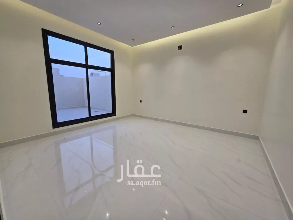 3 bedroom floor in Al Qadisiyah 9