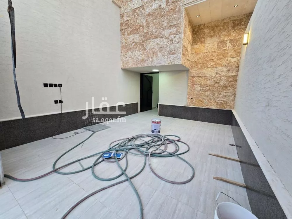 3 bedroom floor in Al Qadisiyah 10