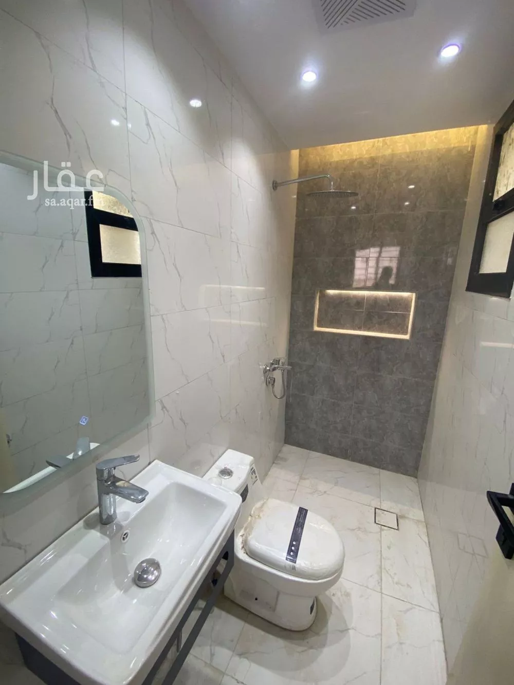 دور 4 غرف في عكاظ 23