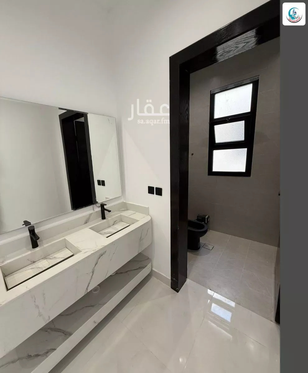 5 bedroom floor in Al Janadriyah 3