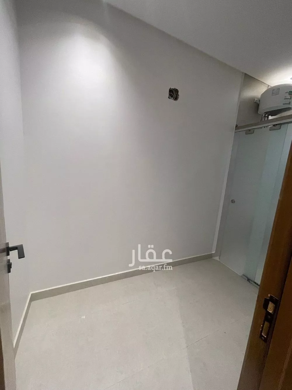 3 bedroom floor in Al Janadriyah 18