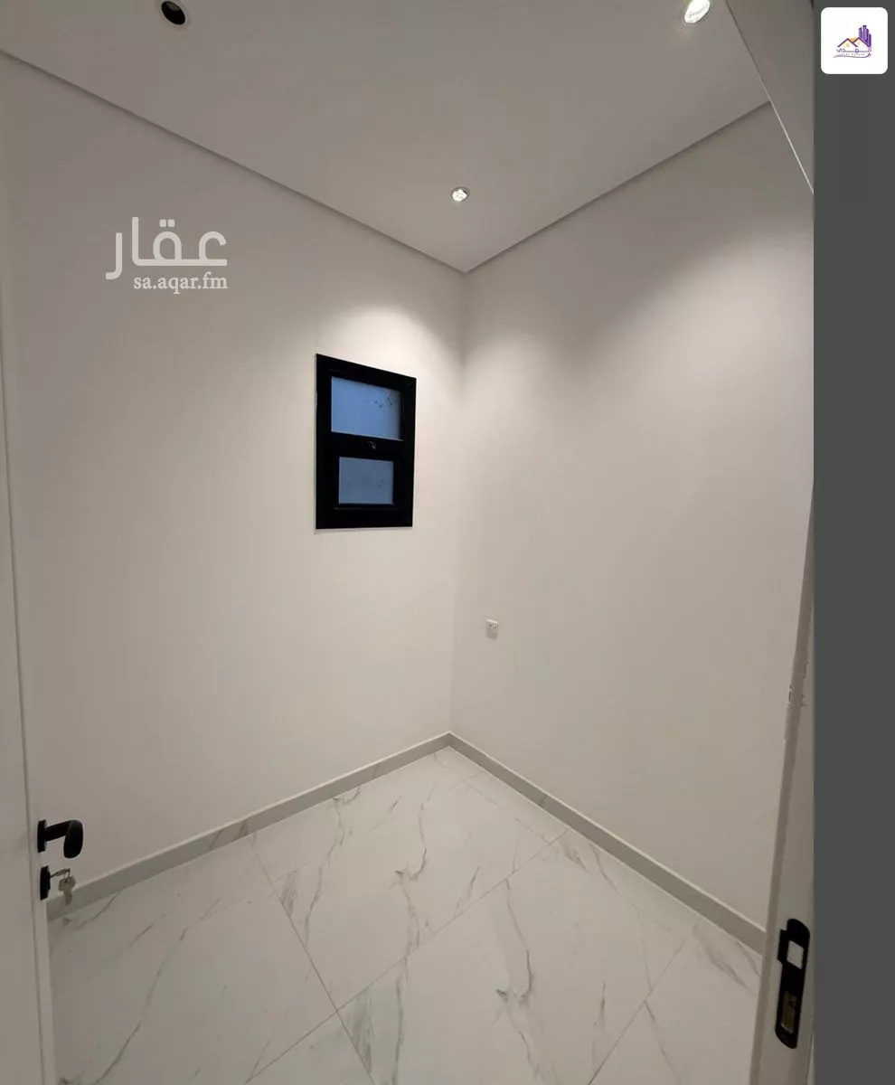 6 bedroom floor in Al Rimal 8