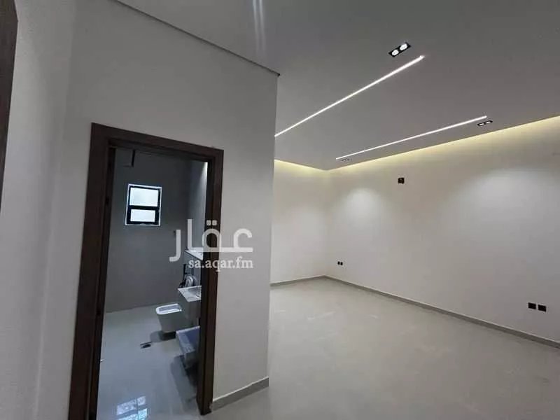 6 bedroom floor in Okaz 12