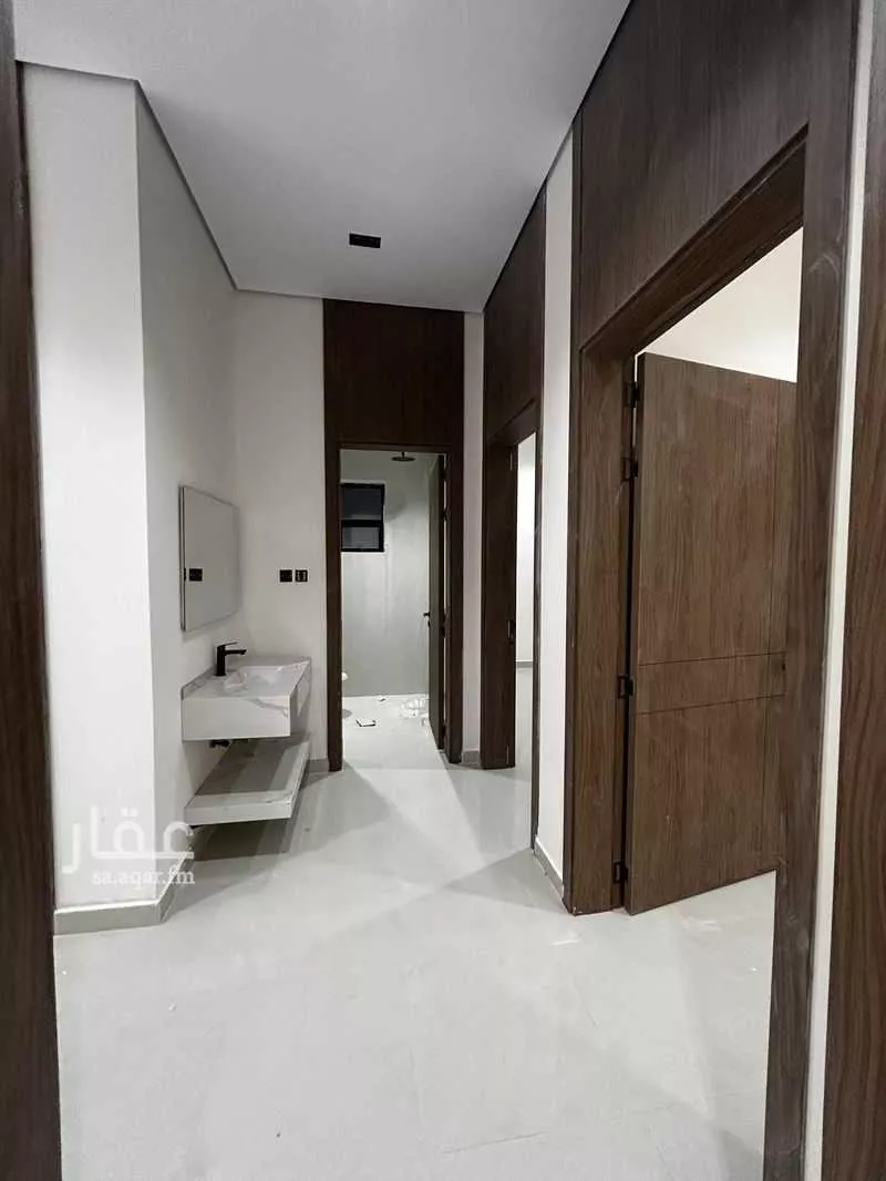 6 bedroom floor in Okaz 14