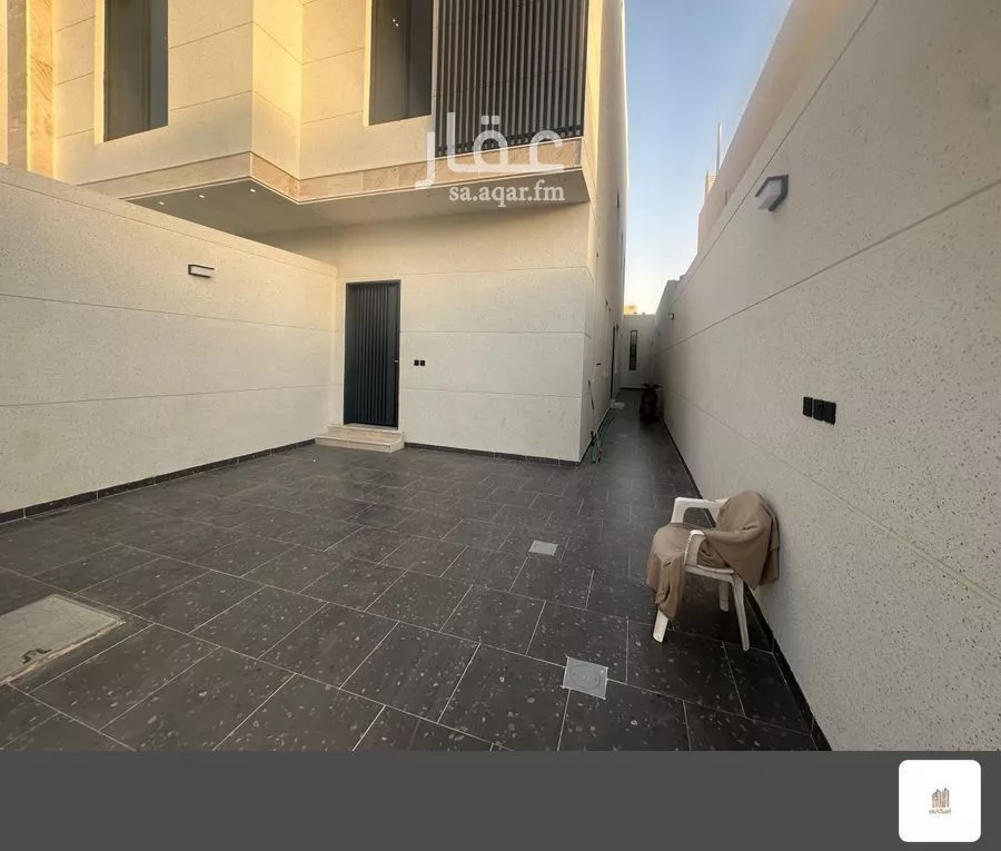3 bedroom floor in Tuwaiq 6