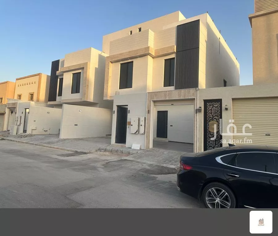 3 bedroom floor in Tuwaiq 8