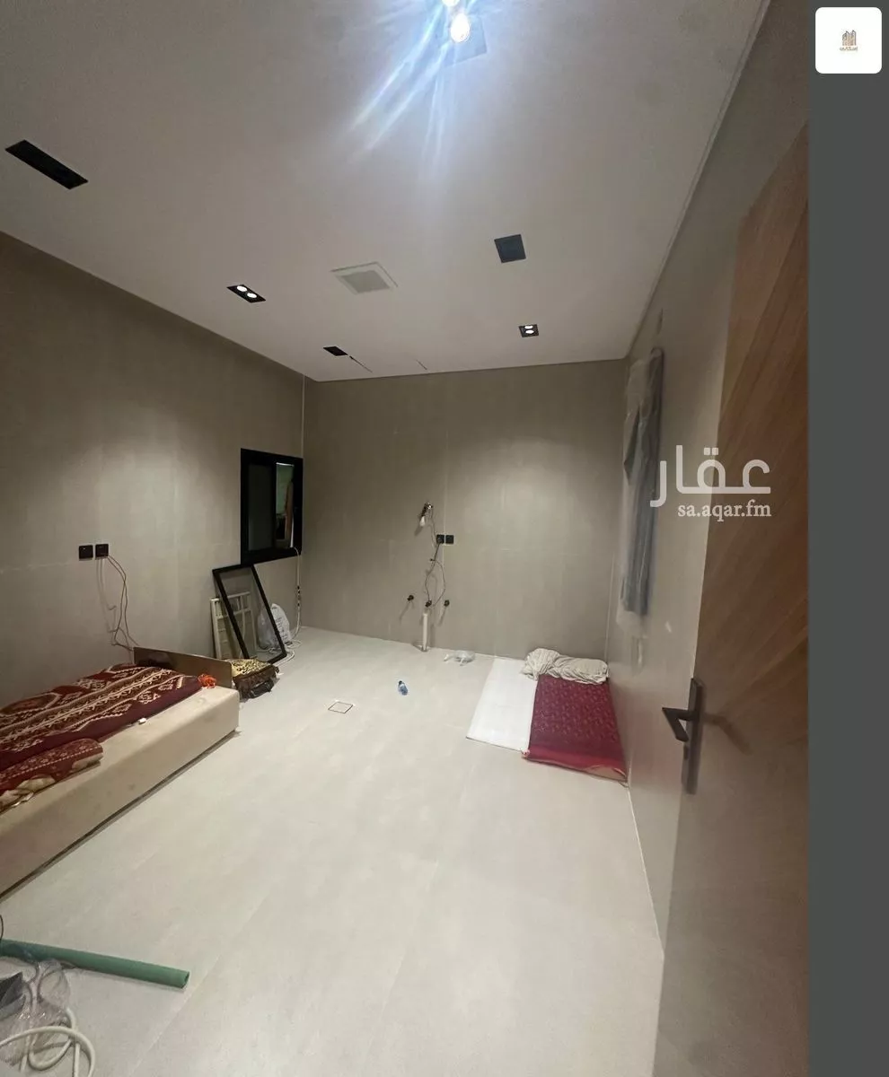 3 bedroom floor in Tuwaiq 10