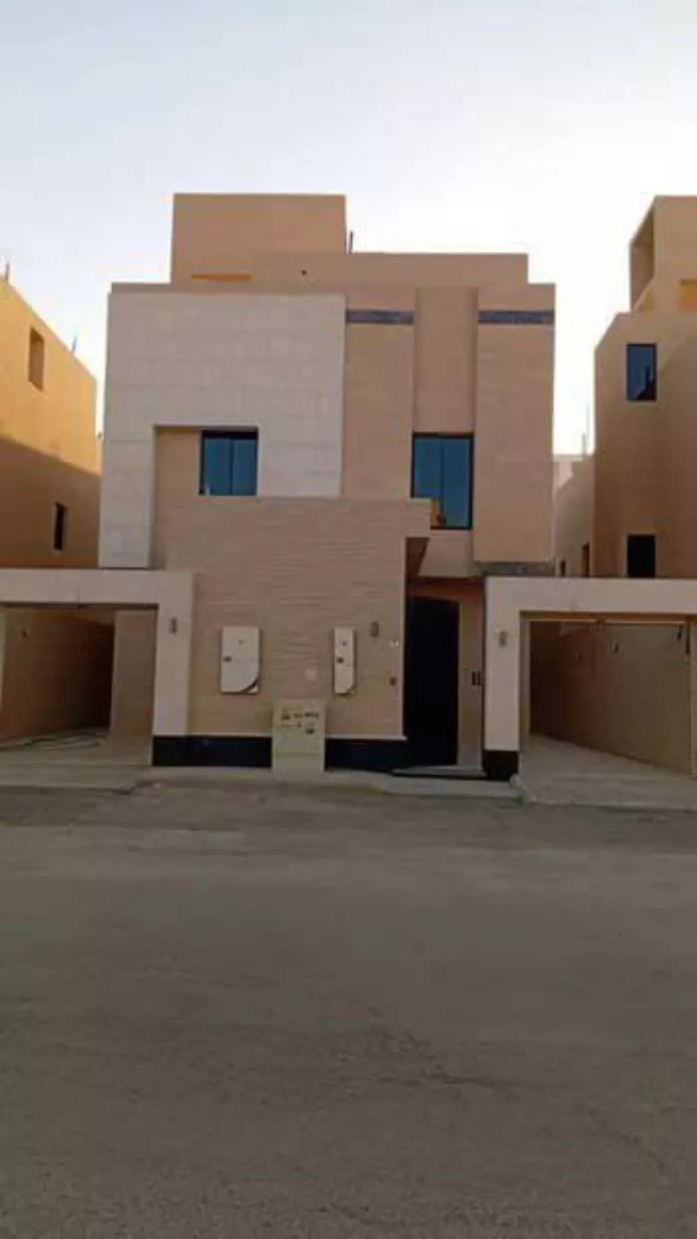 4 bedroom floor in Ash Sharq 2