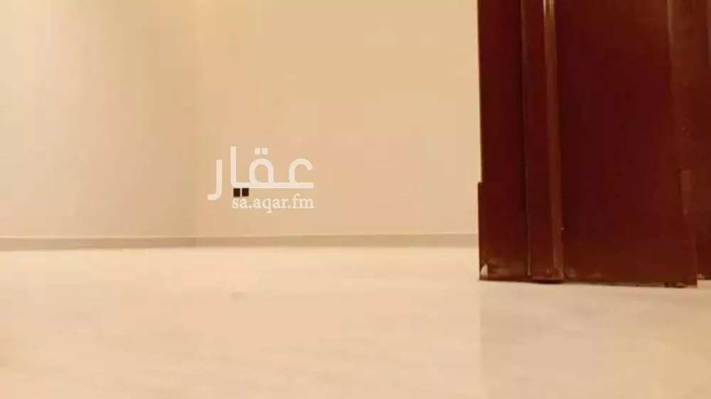 4 bedroom floor in Ash Sharq 7