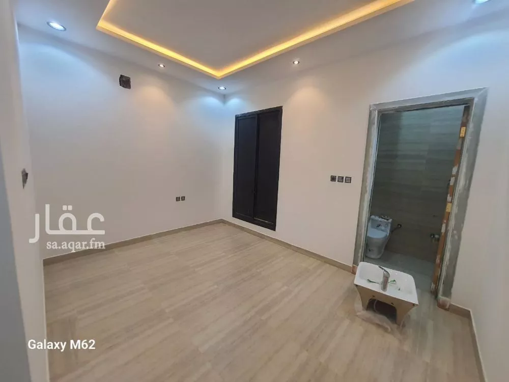 5 bedroom floor in Tuwaiq 3