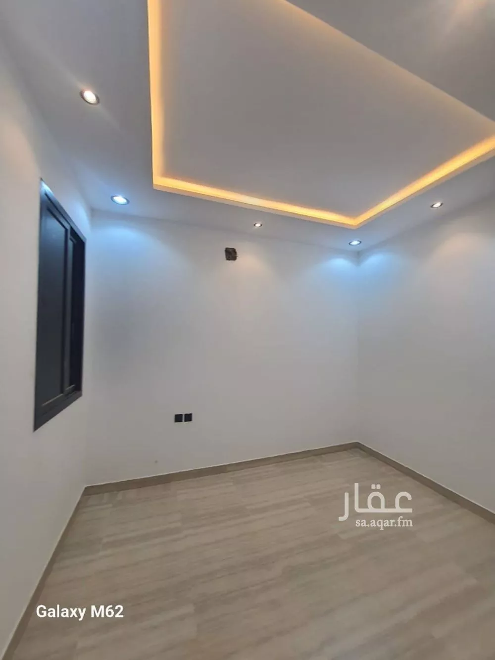 5 bedroom floor in Tuwaiq 8