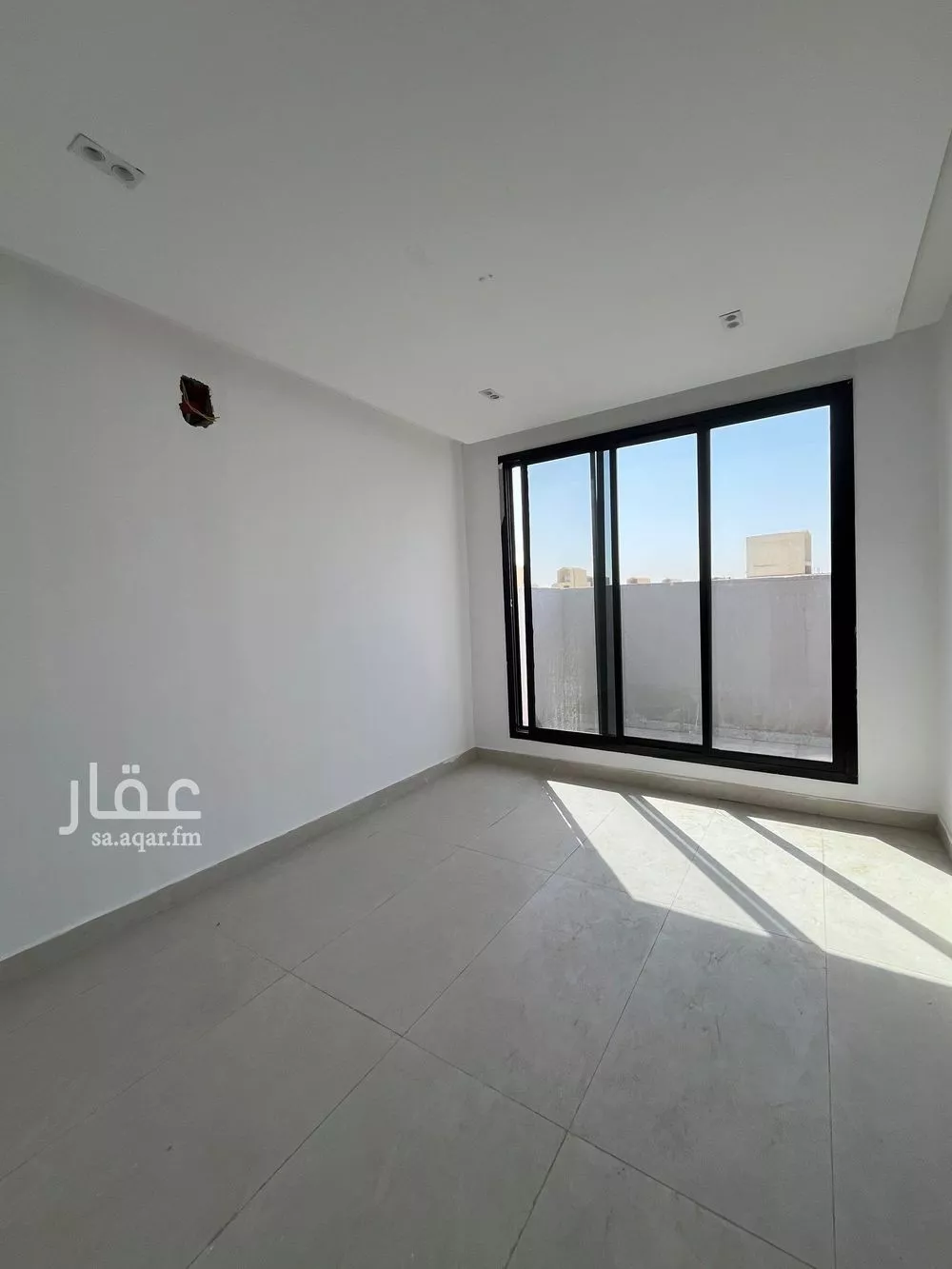 دور 3 غرف في السعادة 14